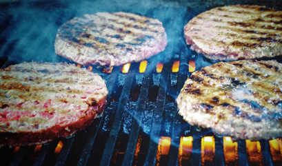 Ilustrasi untuk Bahaya Mengonsumsi Daging Asap