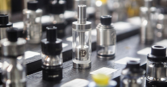 Ilustrasi untuk Potensi dan Efek Vape Bagi Perokok yang Kesulitan Berhenti